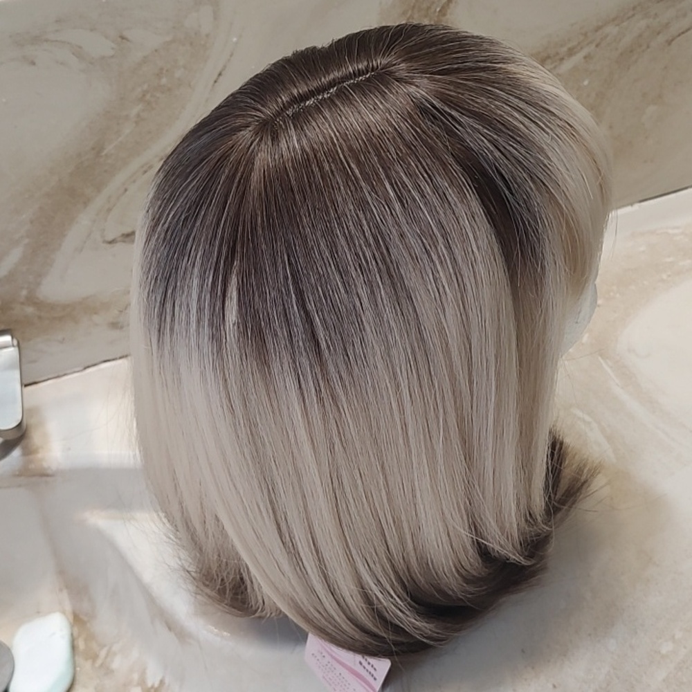 Short Blonde Ombre Synthetic Wig with Brown Roots and Soft Bangs - Picture 5 of 5